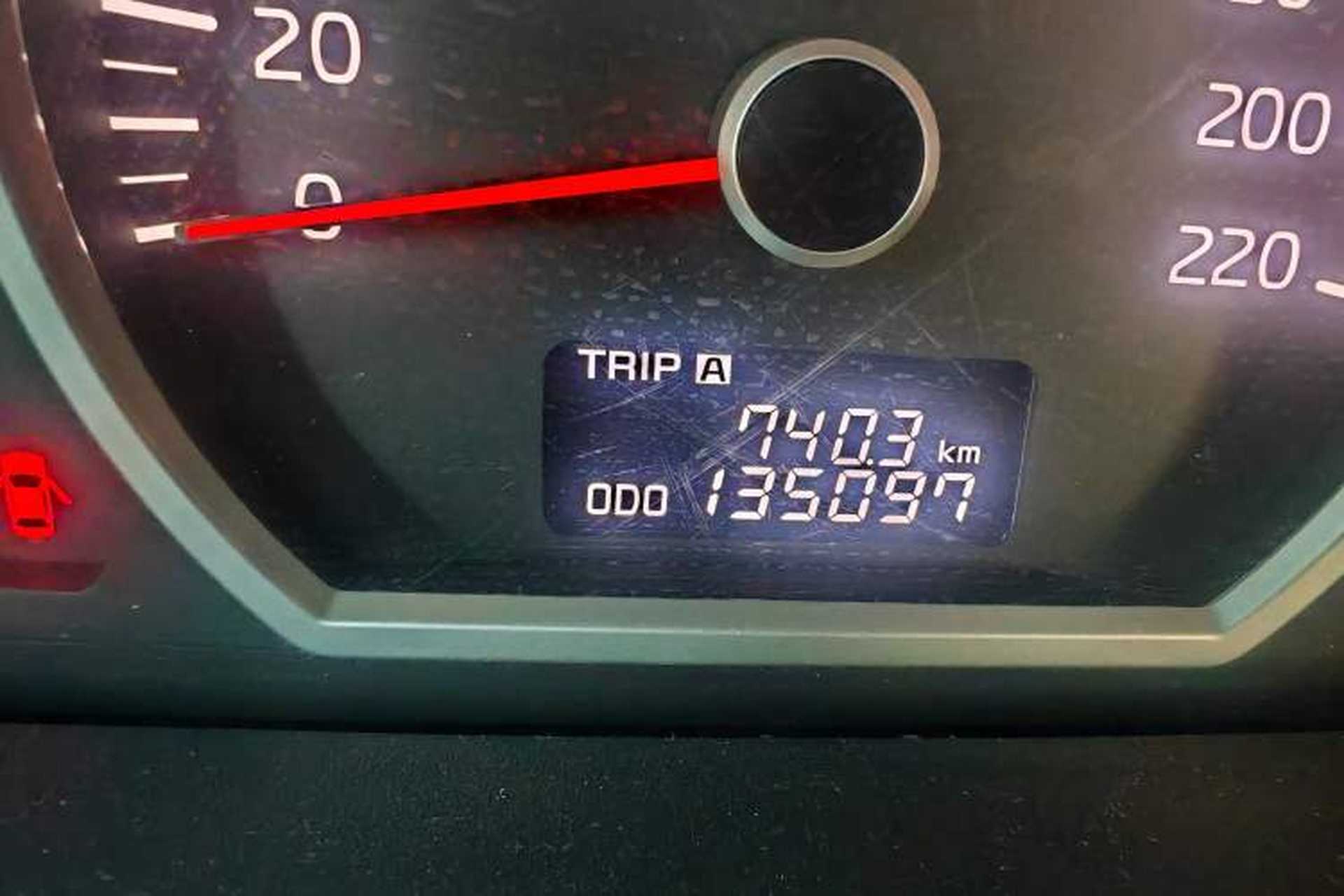 Used Kia Sportage 2013 2.0L Manual Two-Wheel Drive GL Trim Odometer Close Up