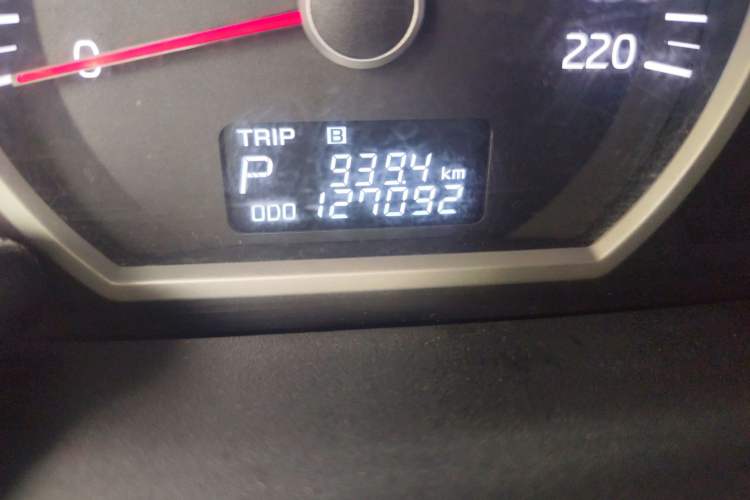 Used Kia Sportage 2013 2.0L Automatic Two-Wheel Drive GL Trim Odometer Close Up