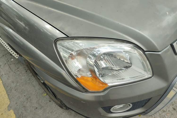 Used Kia Sportage 2013 2.0L Automatic Two-Wheel Drive GLS Trim Right Front Headlight