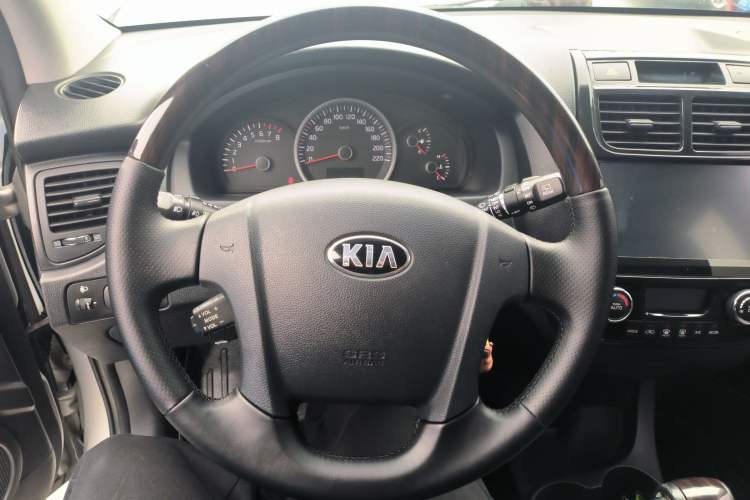 Used Kia Sportage 2013 2.0L Automatic Two-Wheel Drive GLS Trim Steering Wheel