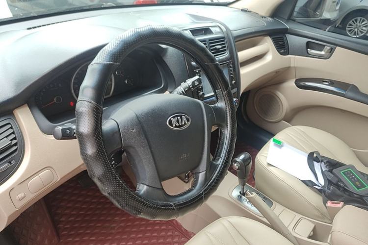 Used Kia Sportage 2013 2.0L Automatic Two-Wheel Drive GL Trim Steering Wheel