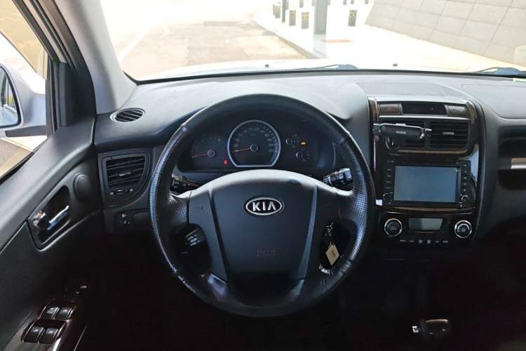 Used Kia Sportage 2013 2.0L Automatic Two-Wheel Drive GLS Trim Steering Wheel