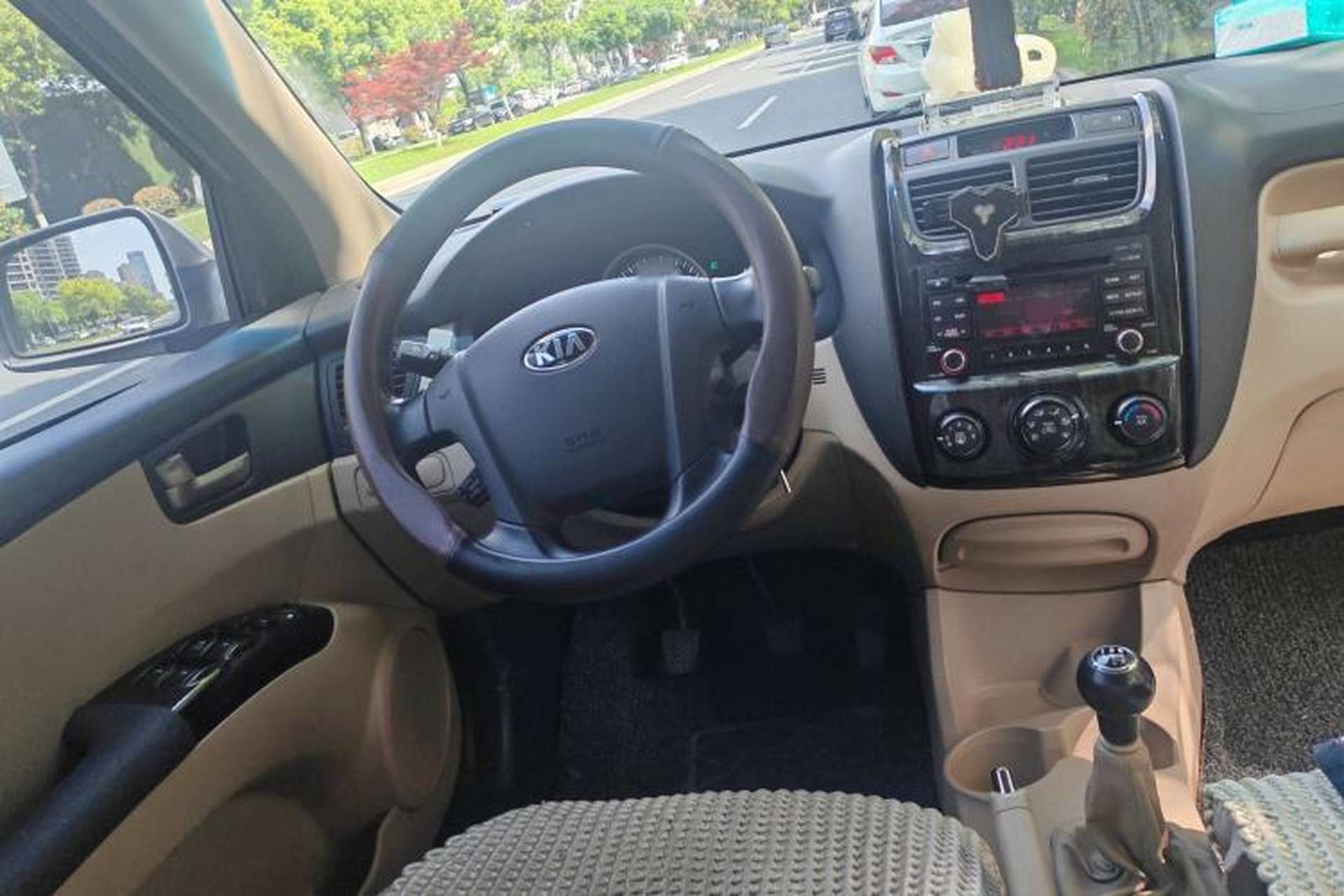 Used Kia Sportage 2013 2.0L Manual Two-Wheel Drive GL Trim Steering Wheel