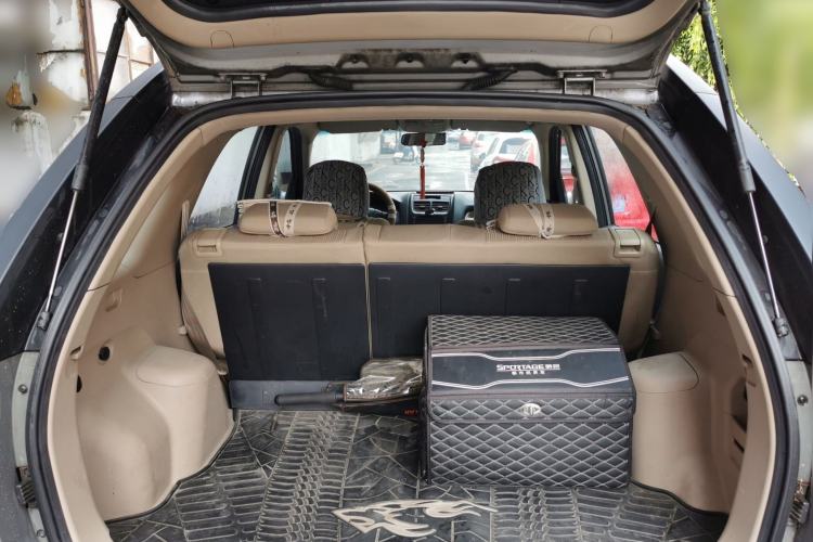 Used Kia Sportage 2013 2.0L Manual Two-Wheel Drive GL Trim Trunk