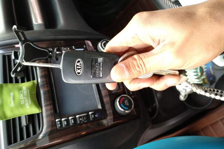 Used Kia Sportage 2013 2.0L Automatic Two-Wheel Drive GLS Trim Vehicle Key
