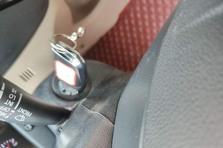Used Kia Sportage 2013 2.0L Automatic Two-Wheel Drive GL Trim Vehicle Key