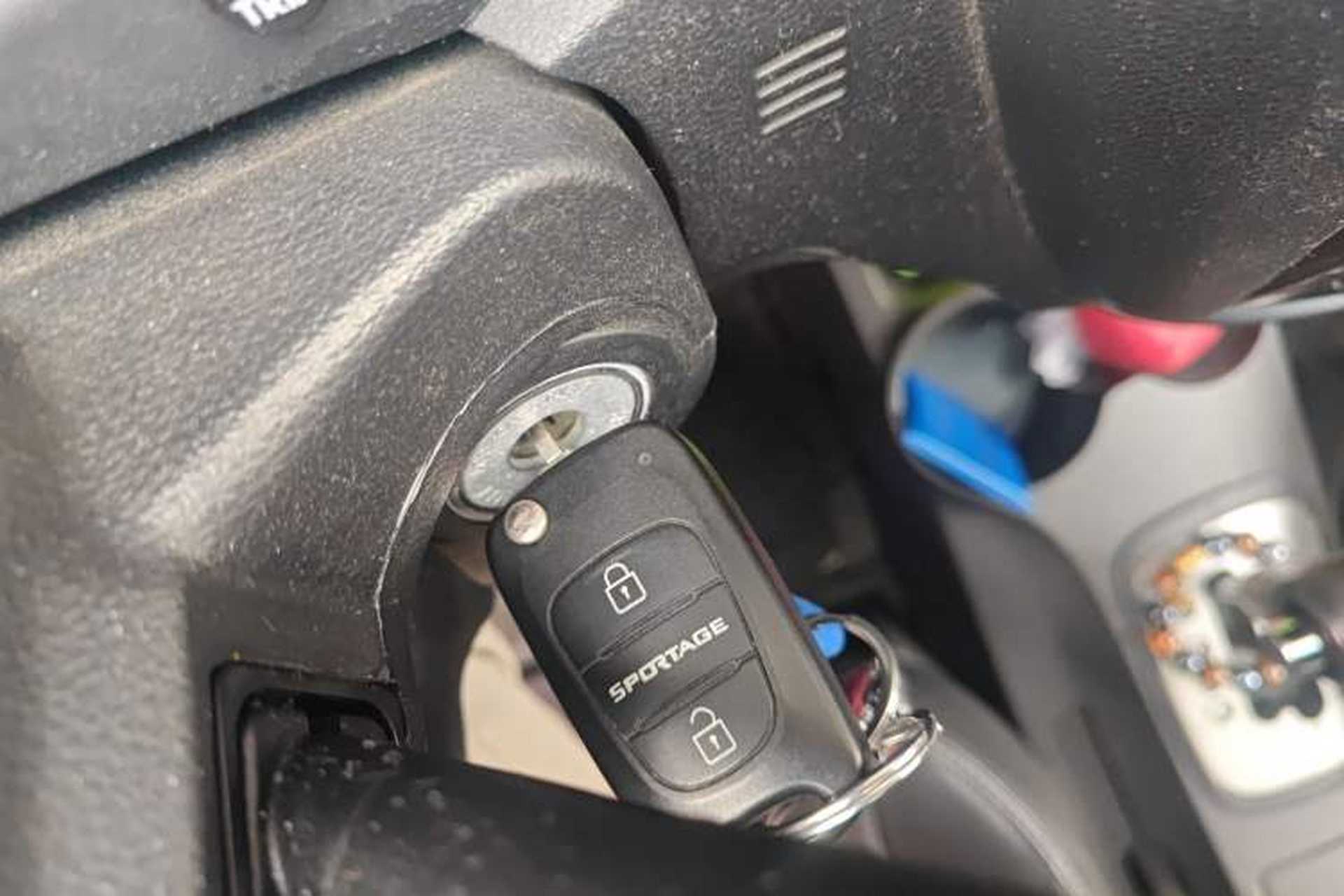 Used Kia Sportage 2013 2.0L Automatic Two-Wheel Drive GLS Trim Vehicle Key