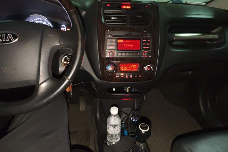 Used Kia Sportage 2013 2.0L Manual Two-Wheel Drive GLS Audio And AC Panel