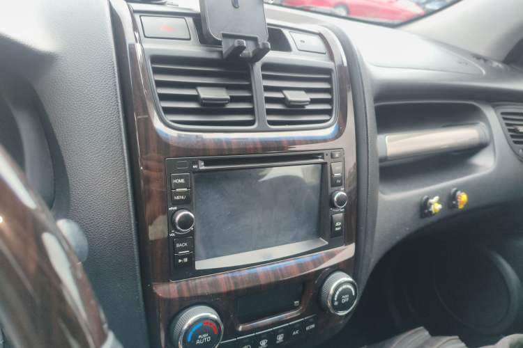 Used Kia Sportage 2013 2.0L Automatic Two-Wheel Drive GLS Trim Audio And AC Panel