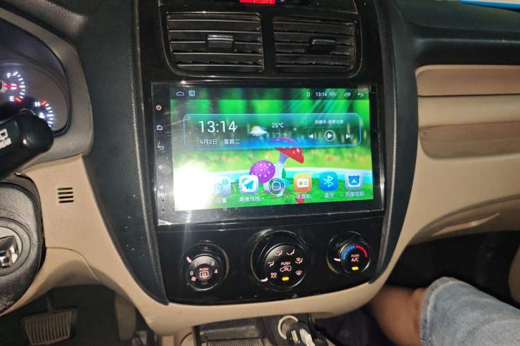 Used Kia Sportage 2013 2.0L Automatic Two-Wheel Drive GL Trim Audio And AC Panel