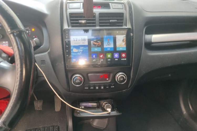 Used Kia Sportage 2013 2.0L Manual Two-Wheel Drive GLS Audio And AC Panel