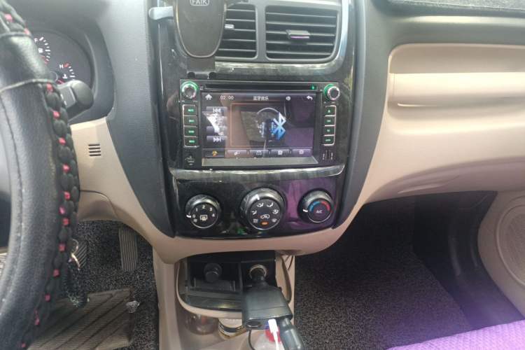 Used Kia Sportage 2013 2.0L Manual Two-Wheel Drive GL Trim Audio And AC Panel