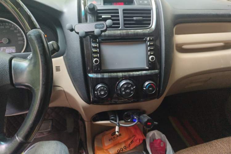 Used Kia Sportage 2013 2.0L Automatic Two-Wheel Drive GL Trim Audio And AC Panel