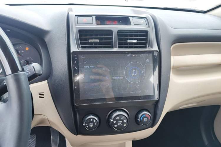 Used Kia Sportage 2013 2.0L Manual Two-Wheel Drive GL Trim Audio And AC Panel