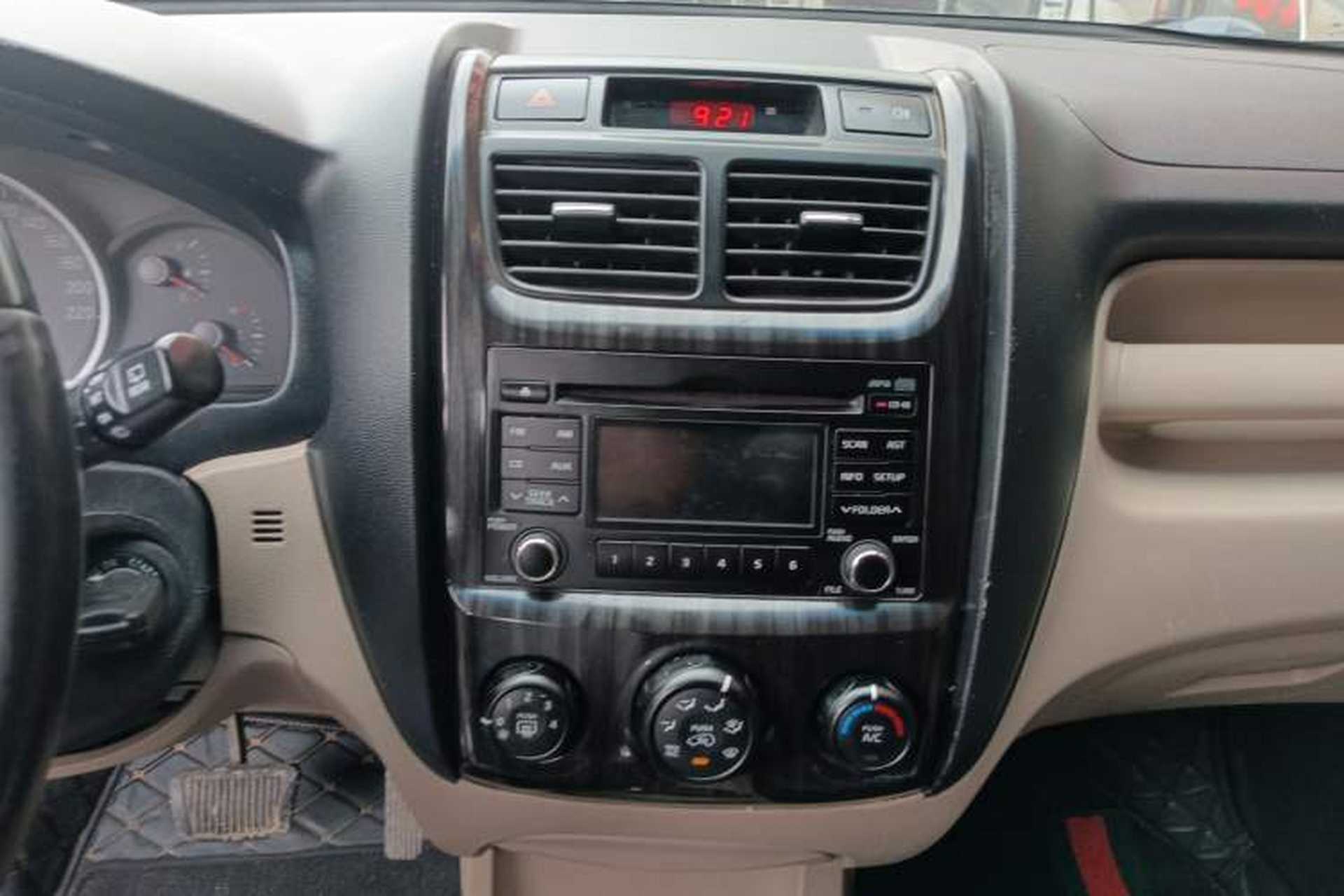 Used Kia Sportage 2013 2.0L Automatic Two-Wheel Drive GL Trim Audio And AC Panel