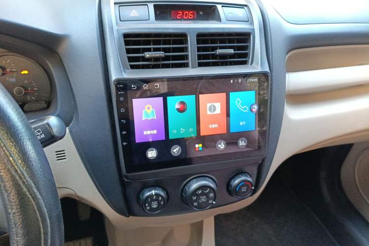 Used Kia Sportage 2013 2.0L Automatic Two-Wheel Drive GL Trim Audio And AC Panel
