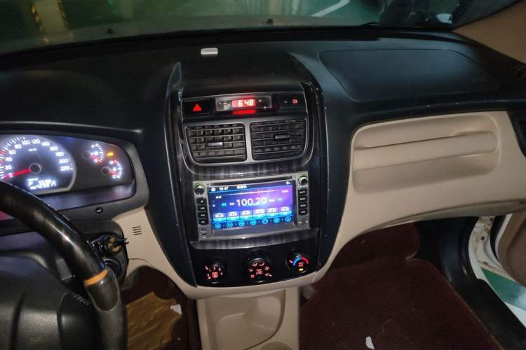 Used Kia Sportage 2013 2.0L Automatic Two-Wheel Drive GL Trim Audio And AC Panel