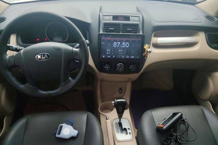 Used Kia Sportage 2013 2.0L Automatic Two-Wheel Drive GL Trim Center Console
