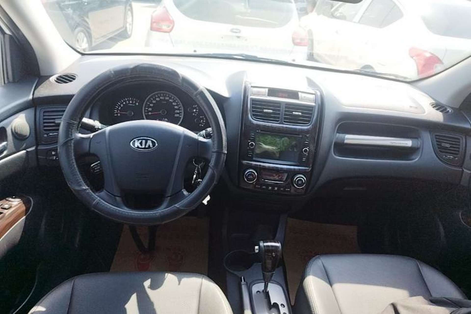 Used Kia Sportage 2013 2.0L Automatic Two-Wheel Drive GLS Trim Center Console