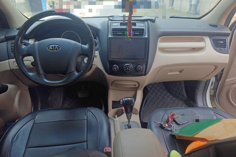 Used Kia Sportage 2013 2.0L Automatic Two-Wheel Drive GL Trim Center Console