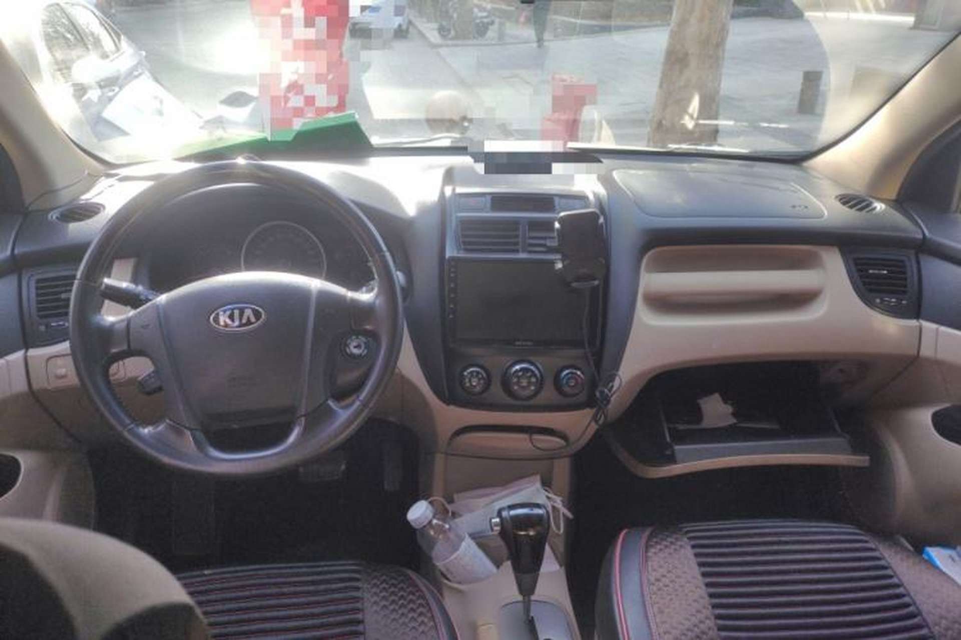 Used Kia Sportage 2013 2.0L Automatic Two-Wheel Drive GL Trim Center Console