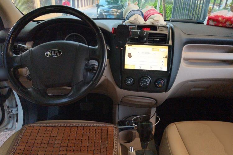Used Kia Sportage 2013 2.0L Automatic Two-Wheel Drive GL Trim Center Console