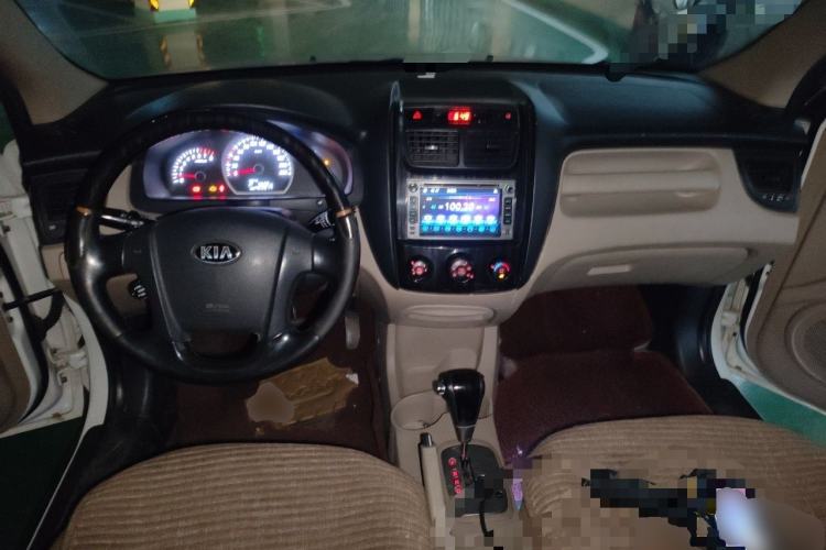 Used Kia Sportage 2013 2.0L Automatic Two-Wheel Drive GL Trim Center Console