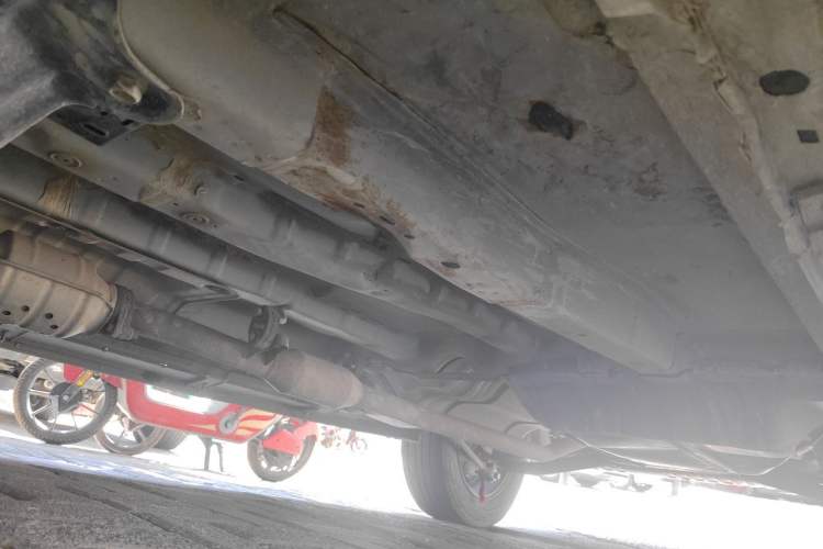 Used Kia Sportage 2013 2.0L Manual Two-Wheel Drive GLS Chassis Front Left
