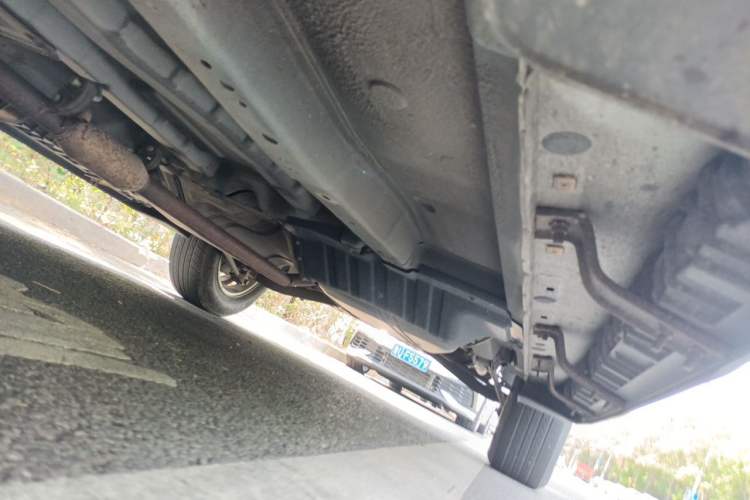 Used Kia Sportage 2013 2.0L Manual Two-Wheel Drive GL Trim Chassis Front Left