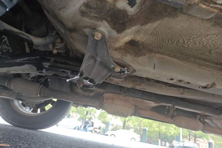 Used Kia Sportage 2013 2.0L Manual Two-Wheel Drive GL Trim Chassis Front Left