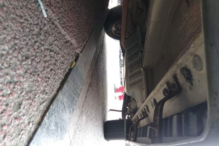 Used Kia Sportage 2013 2.0L Manual Two-Wheel Drive GL Trim Chassis Front Left