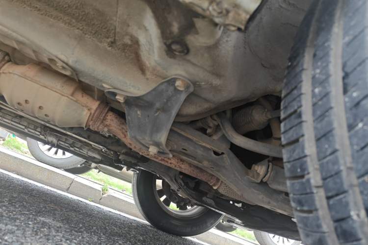 Used Kia Sportage 2013 2.0L Manual Two-Wheel Drive GL Trim Chassis Front Right