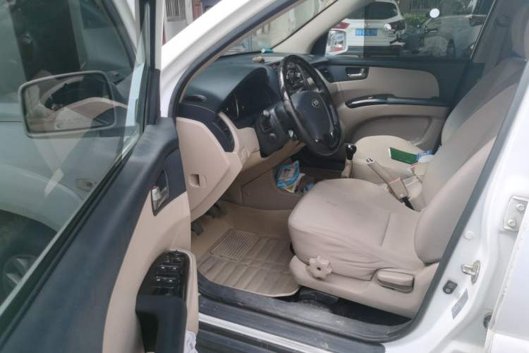 Used Kia Sportage 2013 2.0L Manual Two-Wheel Drive GL Trim Driver Seat