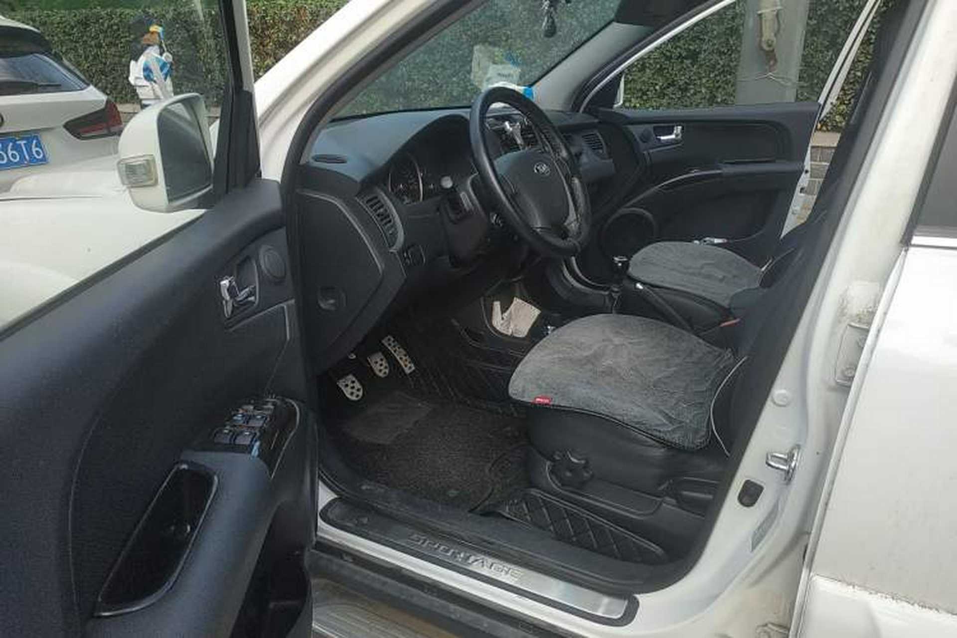 Used Kia Sportage 2013 2.0L Manual Two-Wheel Drive GLS Driver Seat