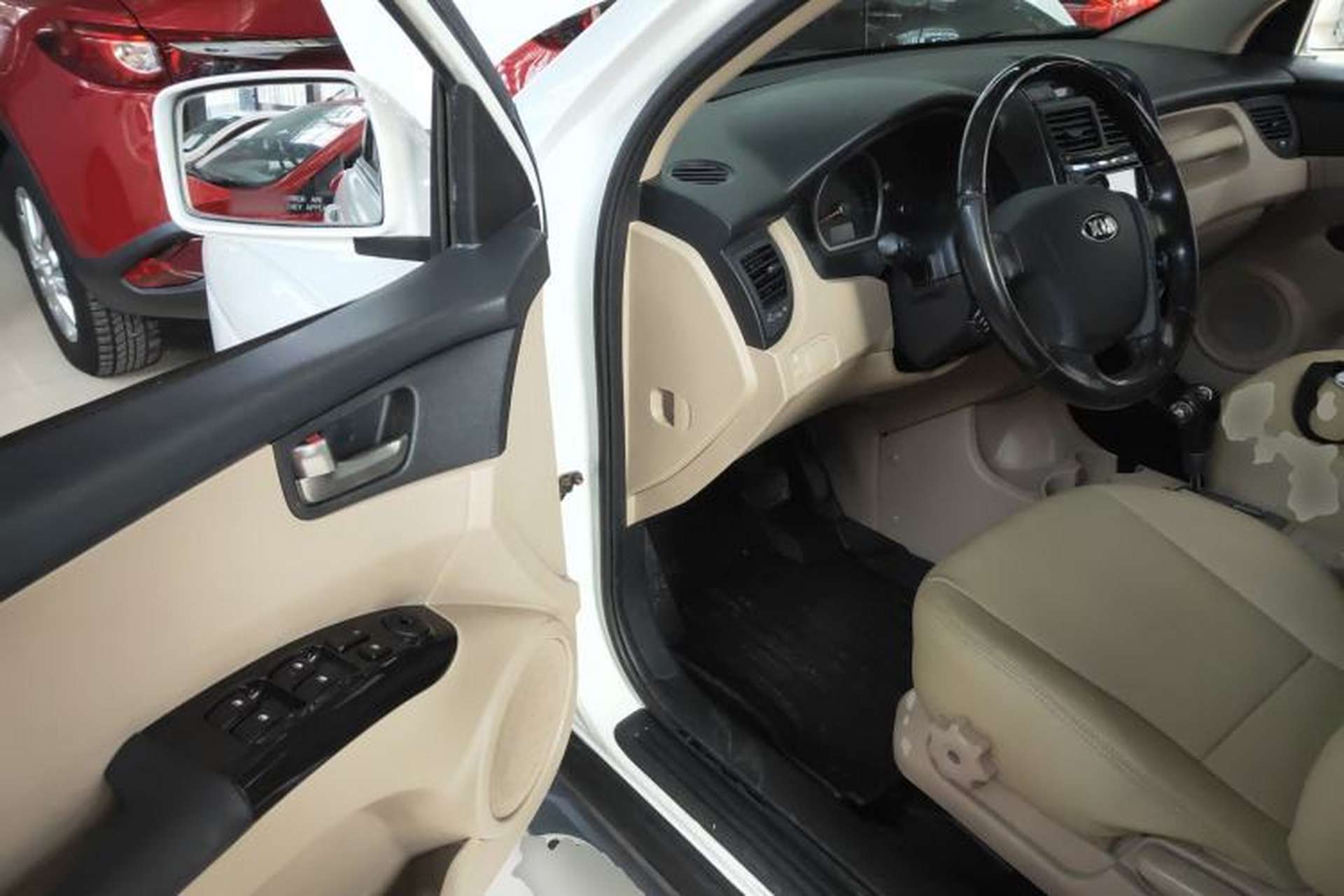 Used Kia Sportage 2013 2.0L Automatic Two-Wheel Drive GL Trim Driver Seat