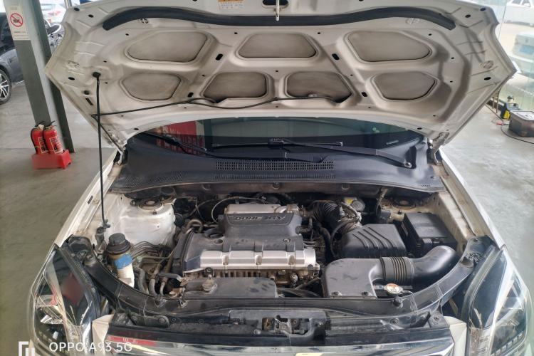 Used Kia Sportage 2013 2.0L Manual Two-Wheel Drive GL Trim Engine Bay