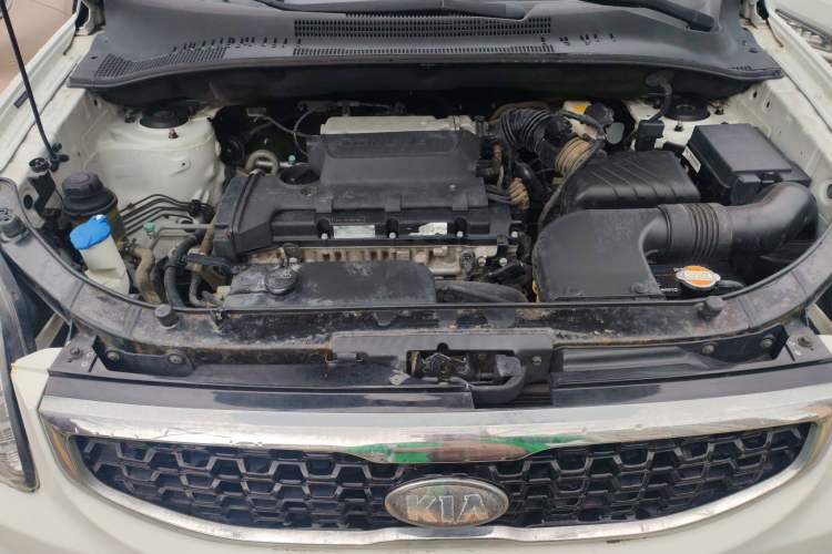 Used Kia Sportage 2013 2.0L Automatic Two-Wheel Drive GLS Trim Engine Bay