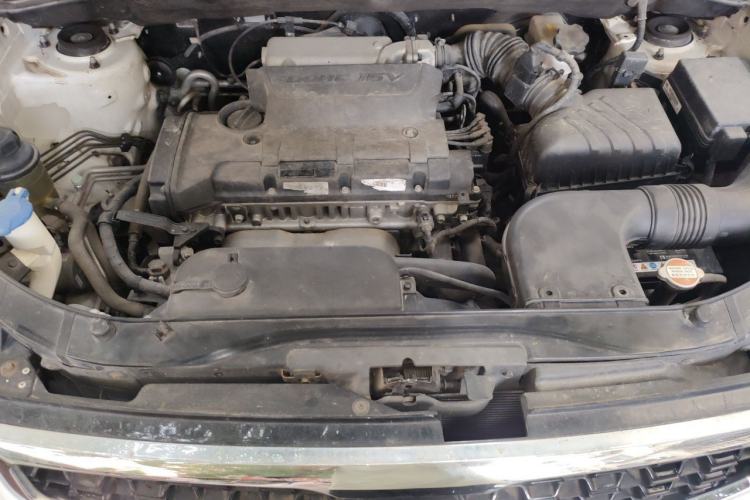 Used Kia Sportage 2013 2.0L Manual Two-Wheel Drive GLS Engine Bay