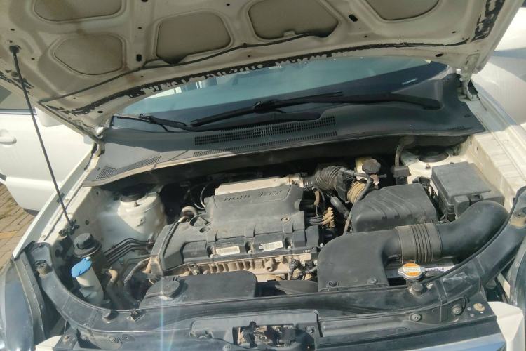 Used Kia Sportage 2013 2.0L Automatic Two-Wheel Drive GL Trim Engine Bay