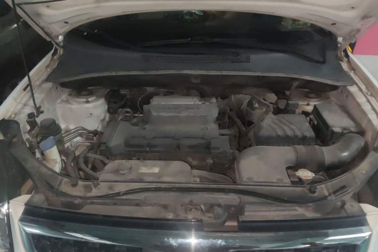 Used Kia Sportage 2013 2.0L Automatic Two-Wheel Drive GL Trim Engine Bay
