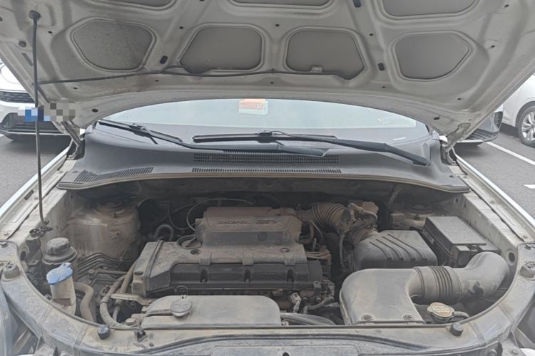 Used Kia Sportage 2013 2.0L Manual Two-Wheel Drive GL Trim Engine Bay