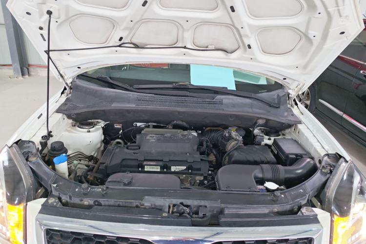 Used Kia Sportage 2013 2.0L Manual Two-Wheel Drive GL Trim Engine Bay