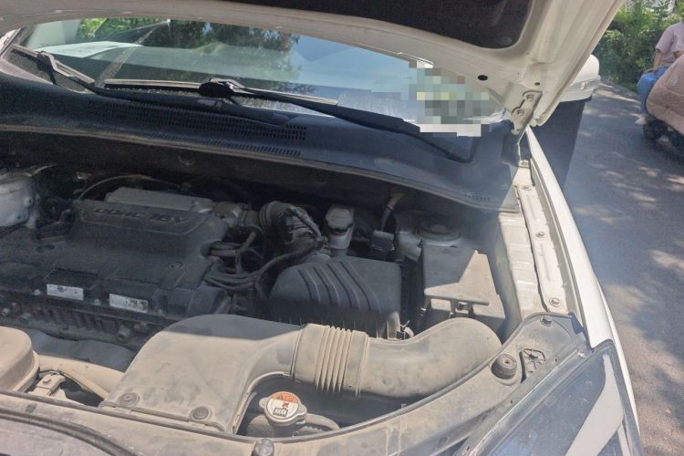 Used Kia Sportage 2013 2.0L Manual Two-Wheel Drive GLS Engine Bay Left