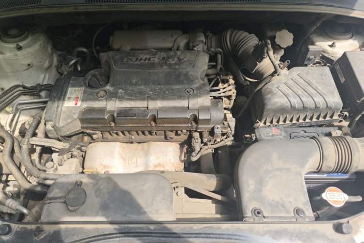 Used Kia Sportage 2013 2.0L Automatic Two-Wheel Drive GL Trim Engine Bay