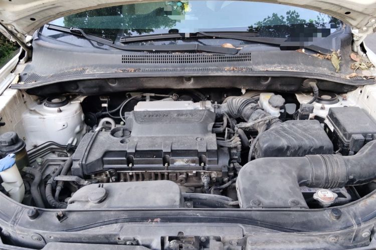 Used Kia Sportage 2013 2.0L Automatic Two-Wheel Drive GL Trim Engine Bay