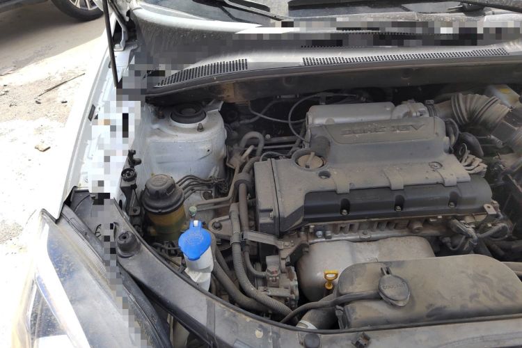 Used Kia Sportage 2013 2.0L Manual Two-Wheel Drive GL Trim Engine Bay Right