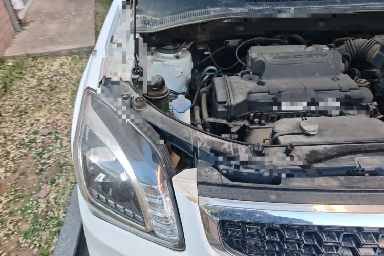 Used Kia Sportage 2013 2.0L Automatic Two-Wheel Drive GL Trim Engine Bay Right