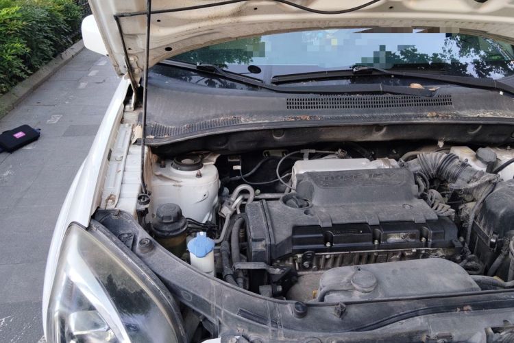 Used Kia Sportage 2013 2.0L Automatic Two-Wheel Drive GL Trim Engine Bay Right