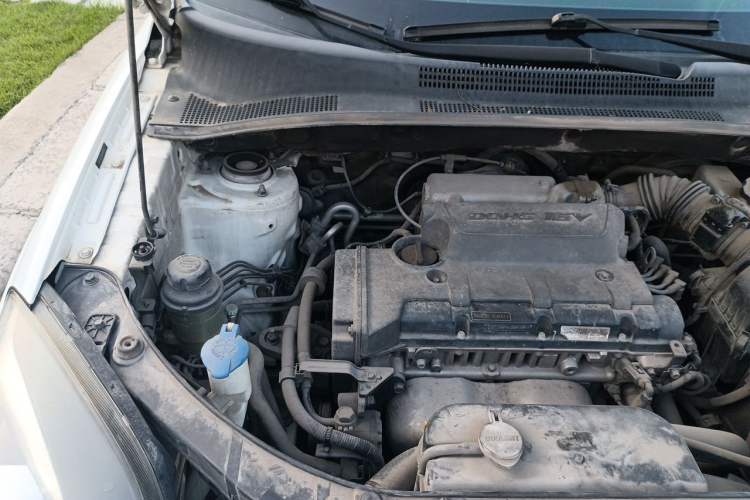 Used Kia Sportage 2013 2.0L Manual Two-Wheel Drive GLS Engine Bay Right