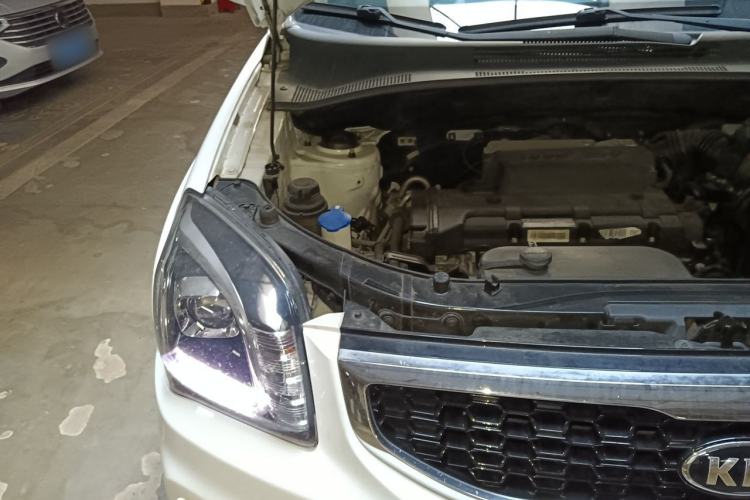 Used Kia Sportage 2013 2.0L Automatic Two-Wheel Drive GL Trim Engine Bay Right